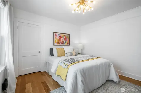 6525 3rd Avenue NW Seattle WA 98117