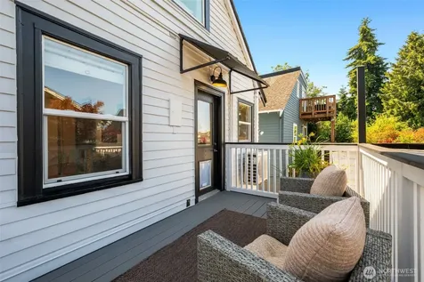 6525 3rd Avenue NW Seattle WA 98117