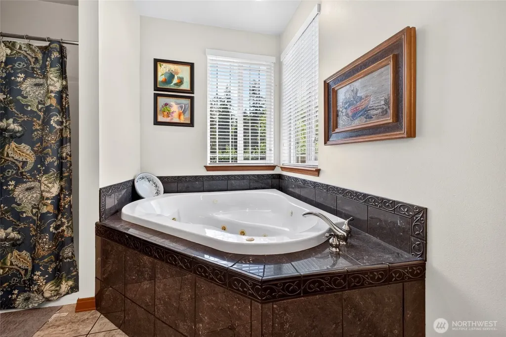 3881 Seabeck Hwy NW Bremerton WA 98312