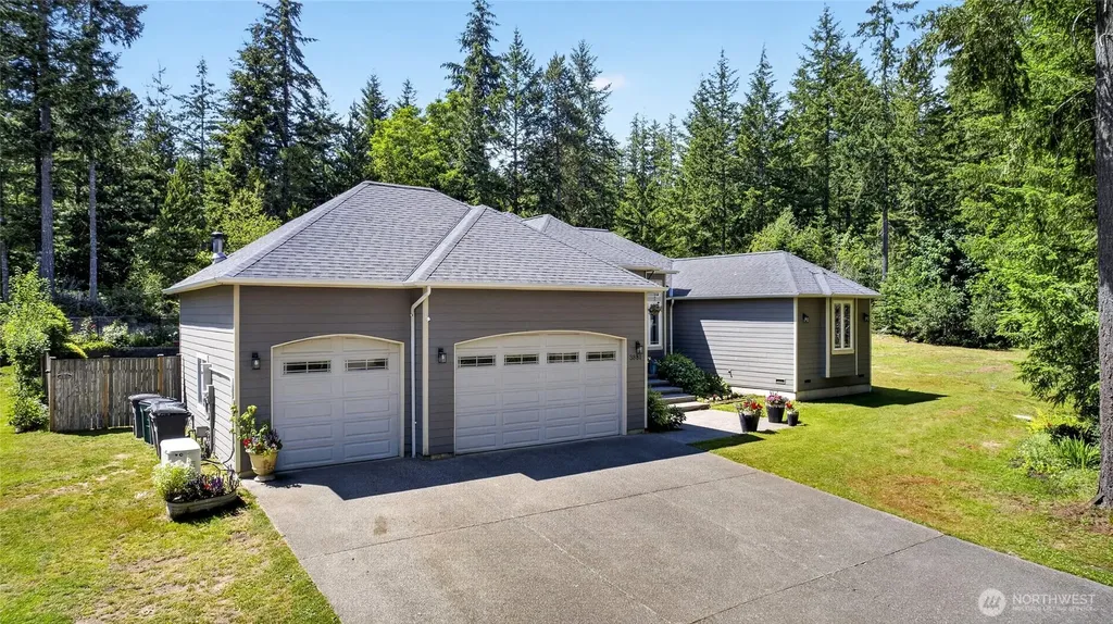 3881 Seabeck Hwy NW Bremerton WA 98312