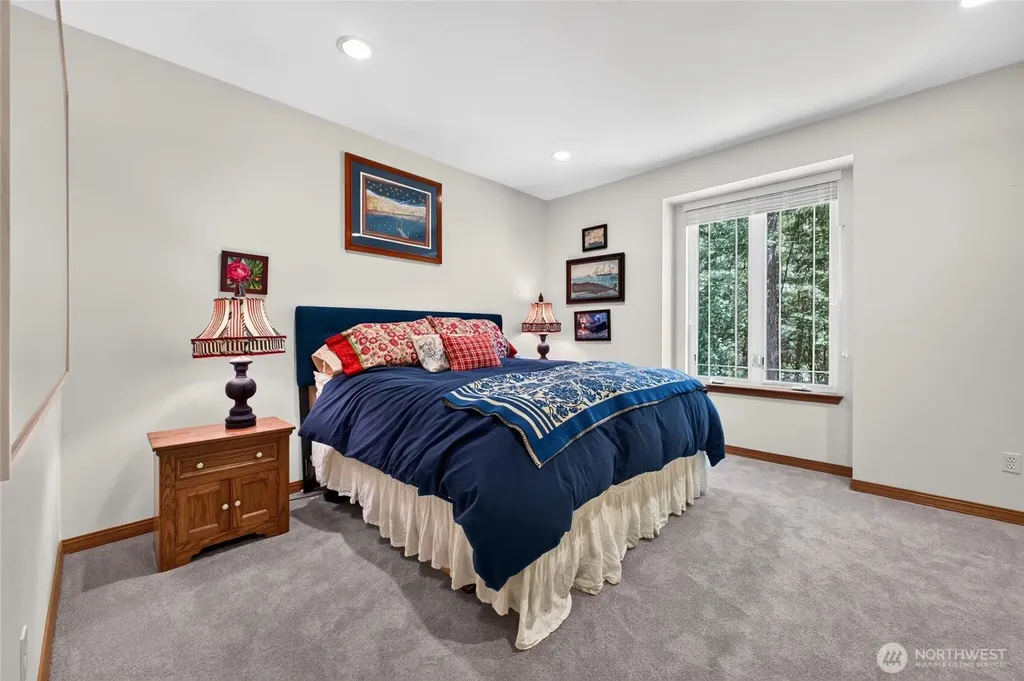 3881 Seabeck Hwy NW Bremerton WA 98312