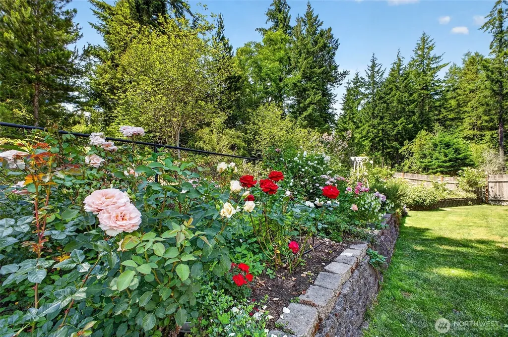 3881 Seabeck Hwy NW Bremerton WA 98312
