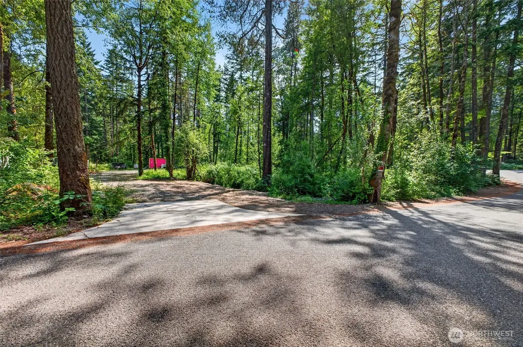 3881 Seabeck Hwy NW Bremerton WA 98312