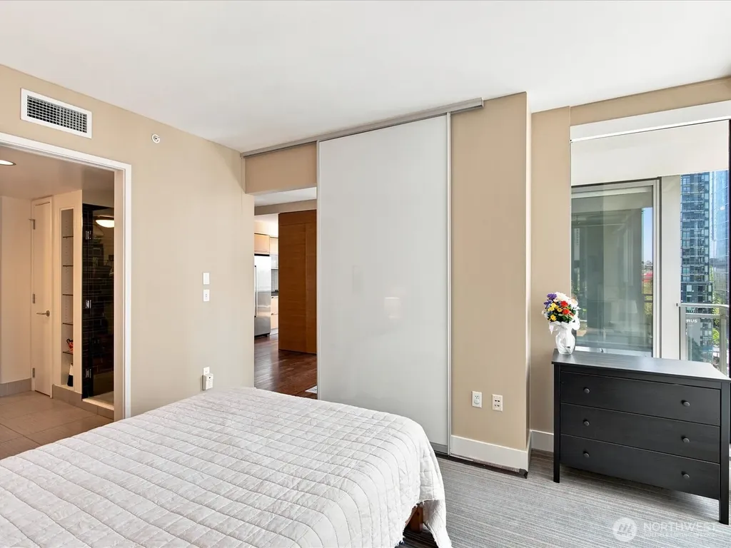 820 Blanchard Street Seattle WA 98121