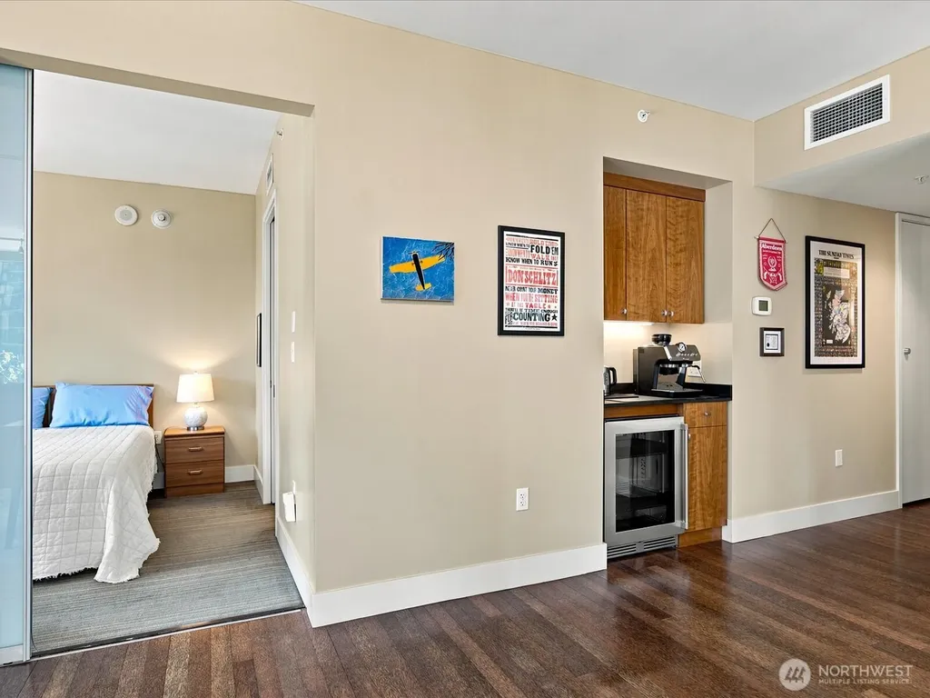 820 Blanchard Street Seattle WA 98121