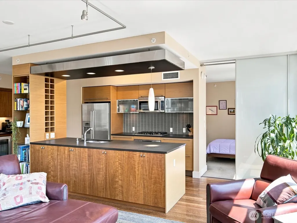 820 Blanchard Street Seattle WA 98121