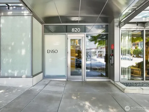 820 Blanchard Street Seattle WA 98121