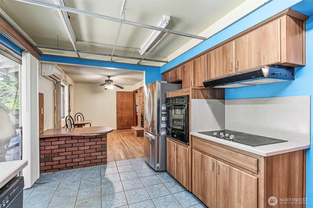 3739 Columbia Heights Road Longview WA 98632