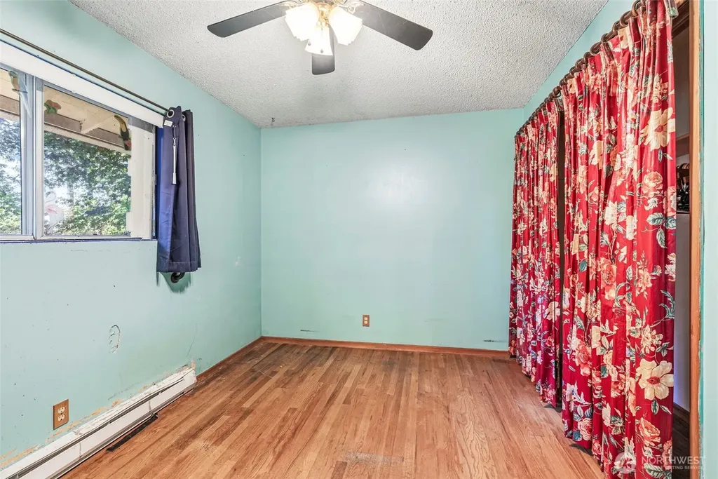 3739 Columbia Heights Road Longview WA 98632