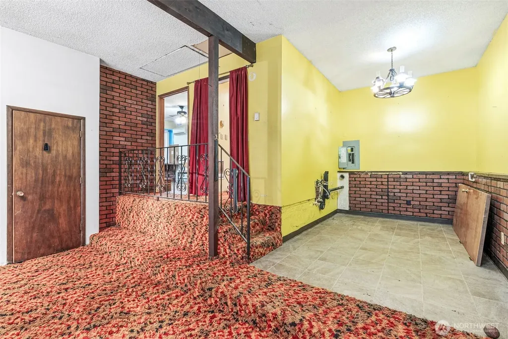 3739 Columbia Heights Road Longview WA 98632