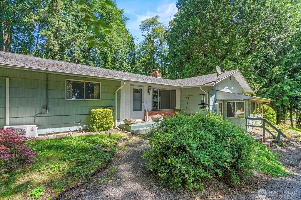 3739 Columbia Heights Road Longview WA 98632