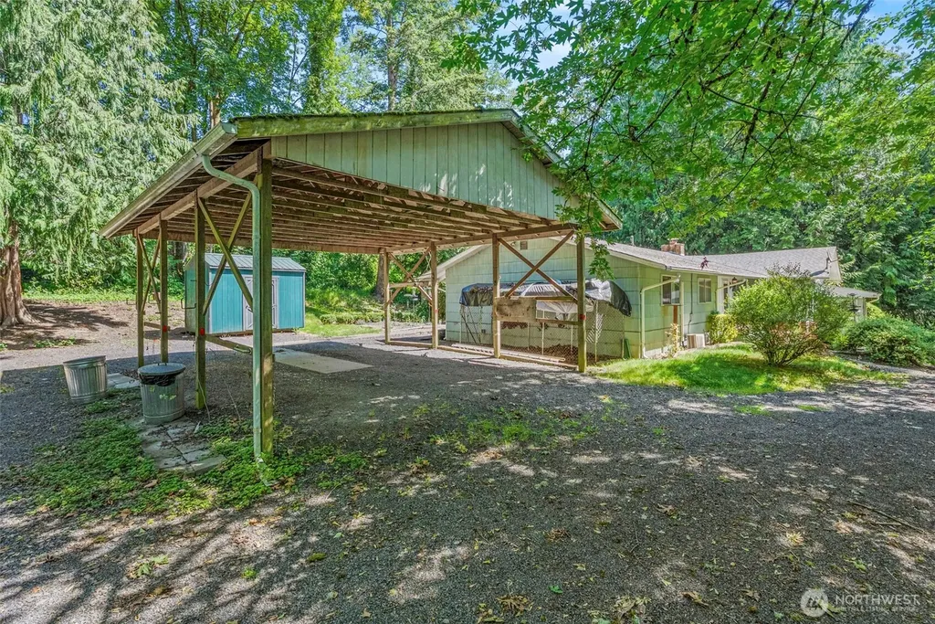 3739 Columbia Heights Road Longview WA 98632