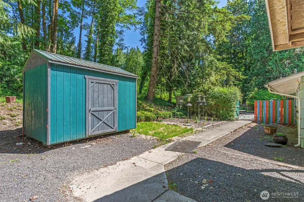 3739 Columbia Heights Road Longview WA 98632