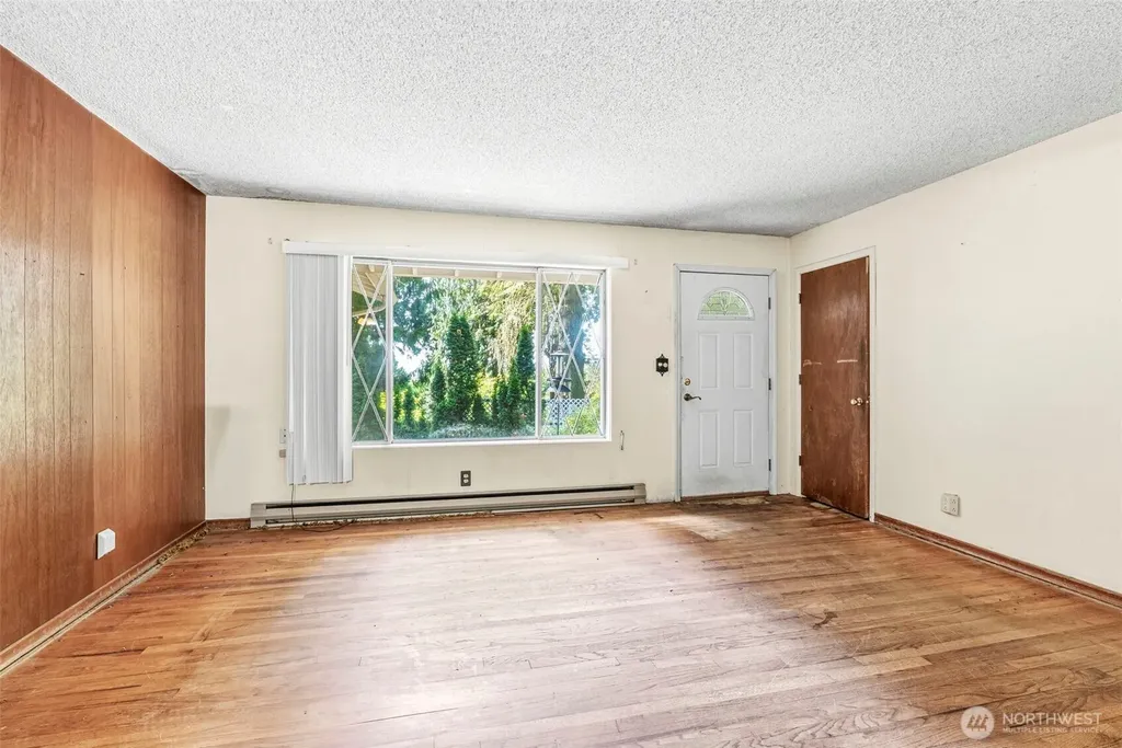 3739 Columbia Heights Road Longview WA 98632