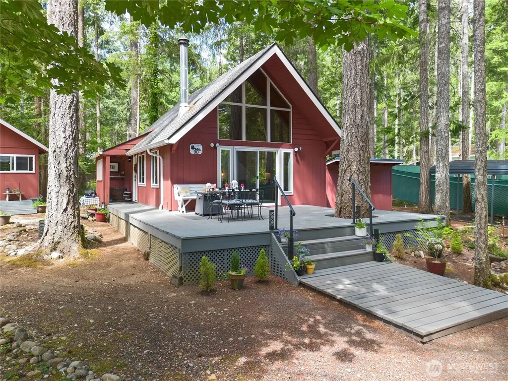 90 N Fircrest Place Hoodsport WA 98548