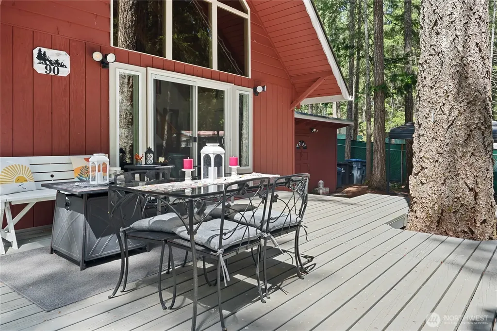 90 N Fircrest Place Hoodsport WA 98548