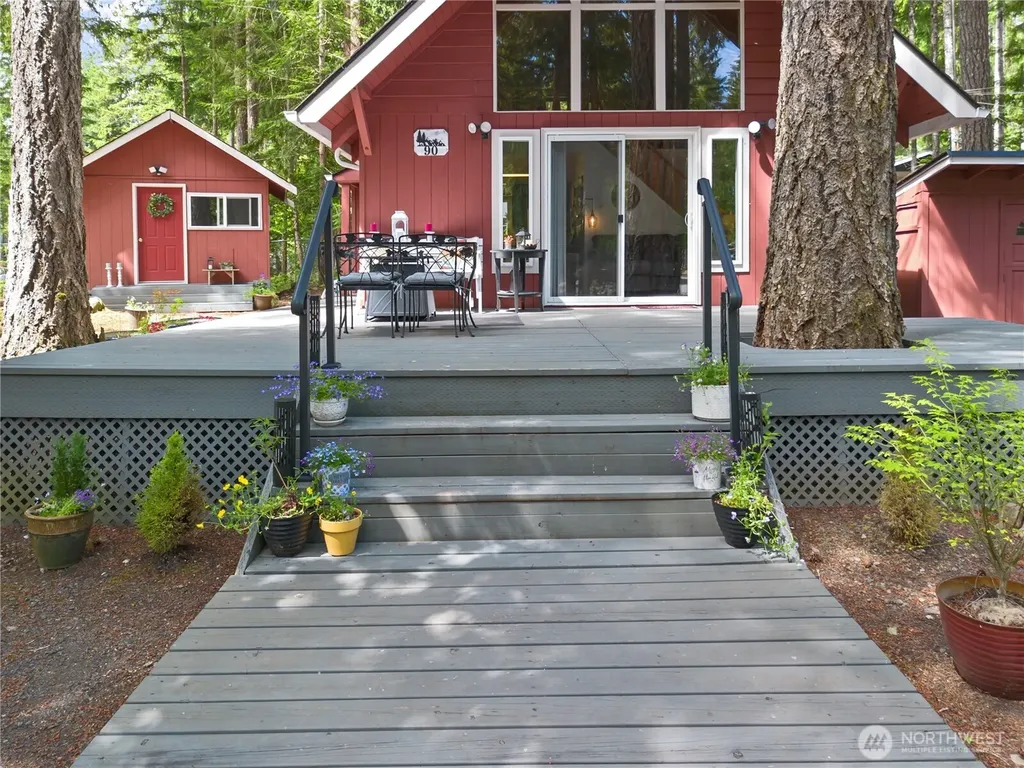 90 N Fircrest Place Hoodsport WA 98548