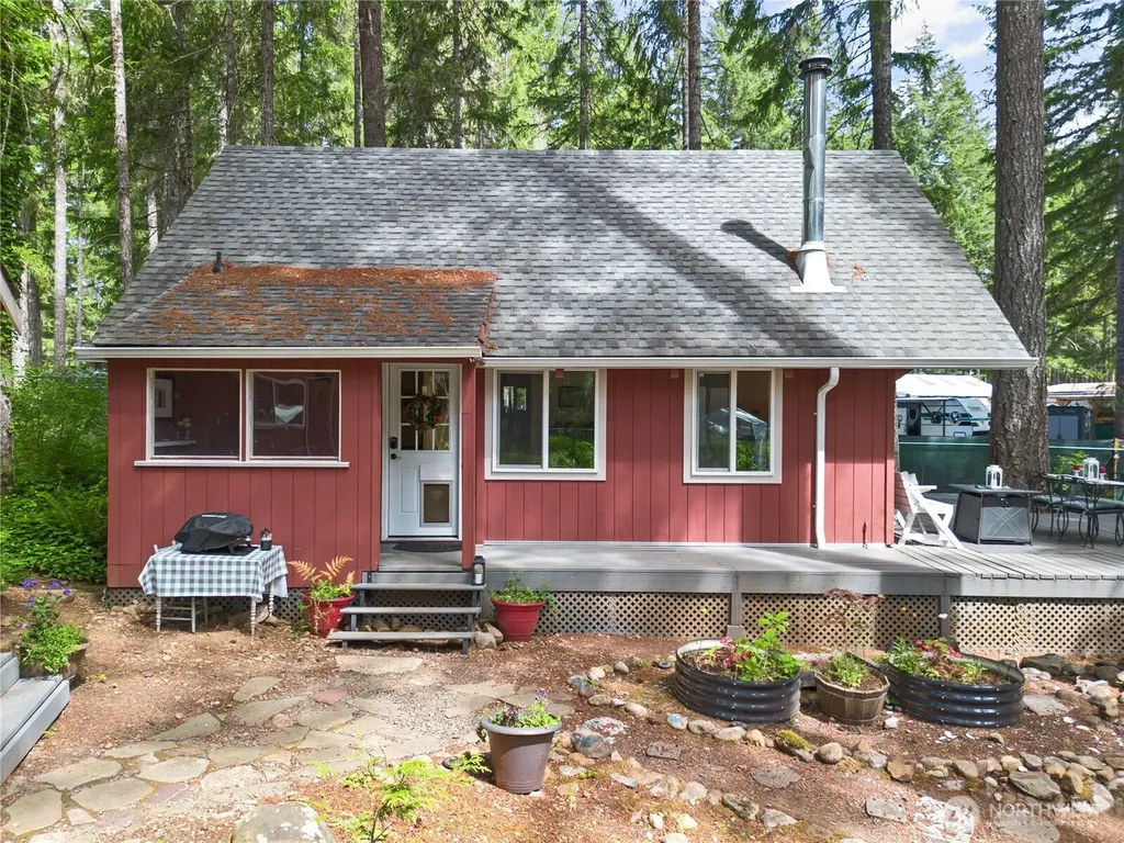 90 N Fircrest Place Hoodsport WA 98548