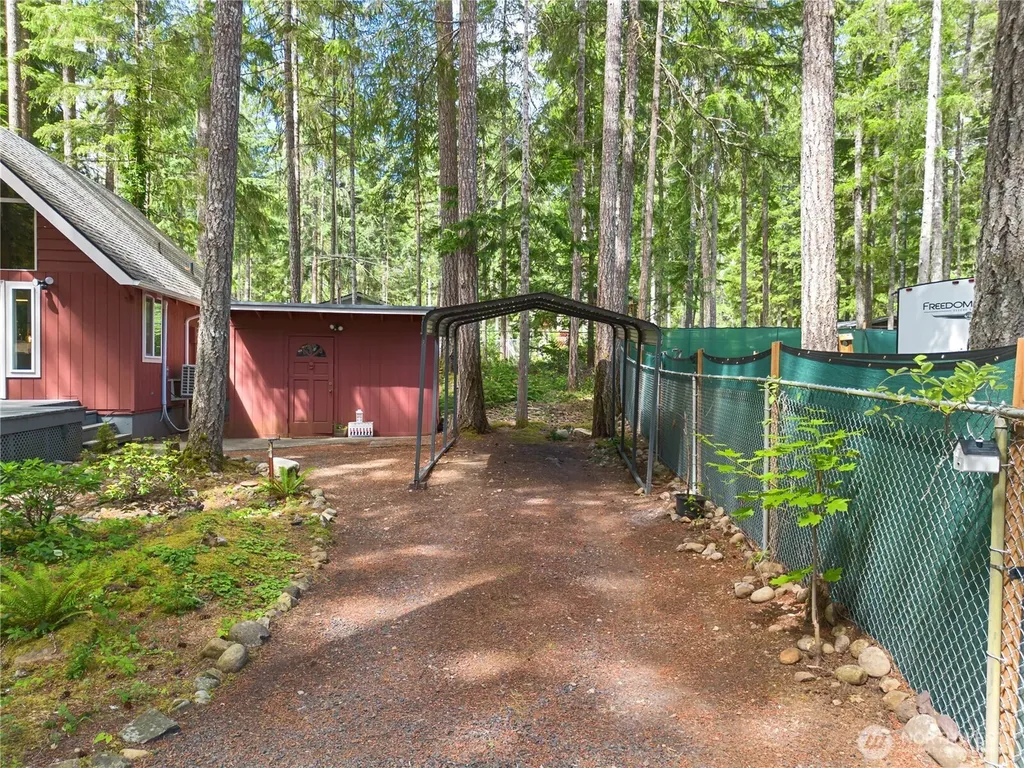 90 N Fircrest Place Hoodsport WA 98548