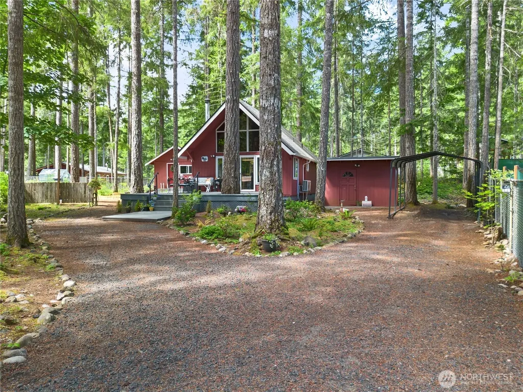 90 N Fircrest Place Hoodsport WA 98548