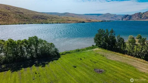 2 Stennes Drive Pateros WA 98846