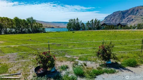 2 Stennes Drive Pateros WA 98846