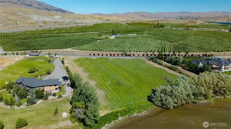 1 Stennes Drive Pateros WA 98846