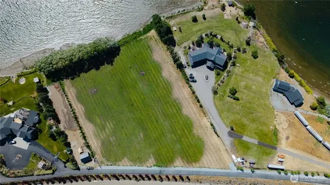 1 Stennes Drive Pateros WA 98846