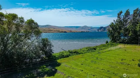 1 Stennes Drive Pateros WA 98846
