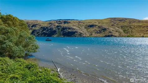 1 Stennes Drive Pateros WA 98846
