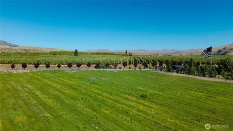 1 Stennes Drive Pateros WA 98846