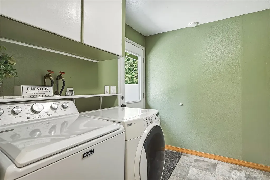 20818 77th Place W Edmonds WA 98026