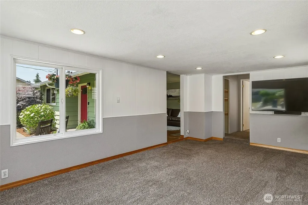 20818 77th Place W Edmonds WA 98026