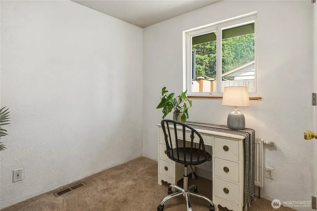 20818 77th Place W Edmonds WA 98026