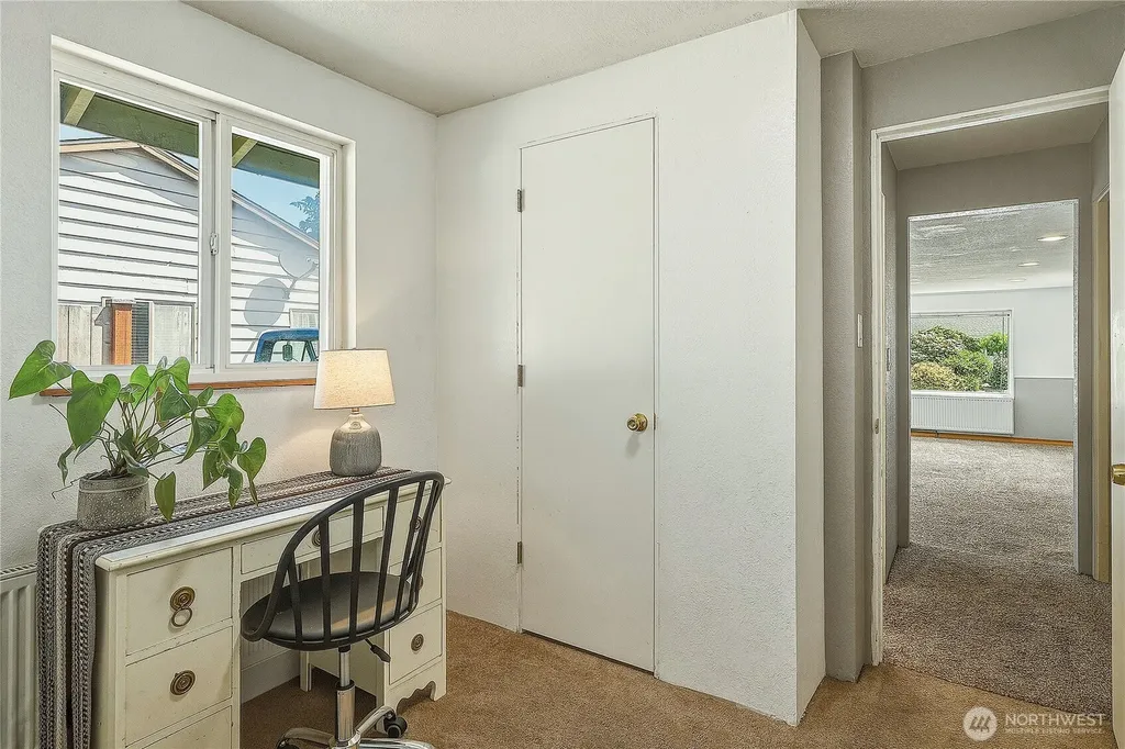 20818 77th Place W Edmonds WA 98026