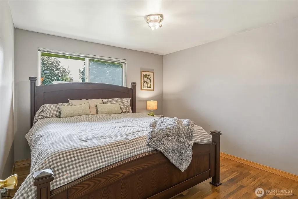 20818 77th Place W Edmonds WA 98026
