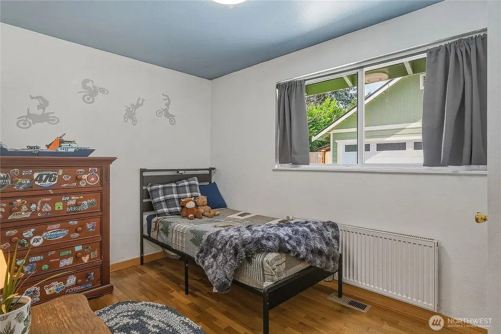 20818 77th Place W Edmonds WA 98026