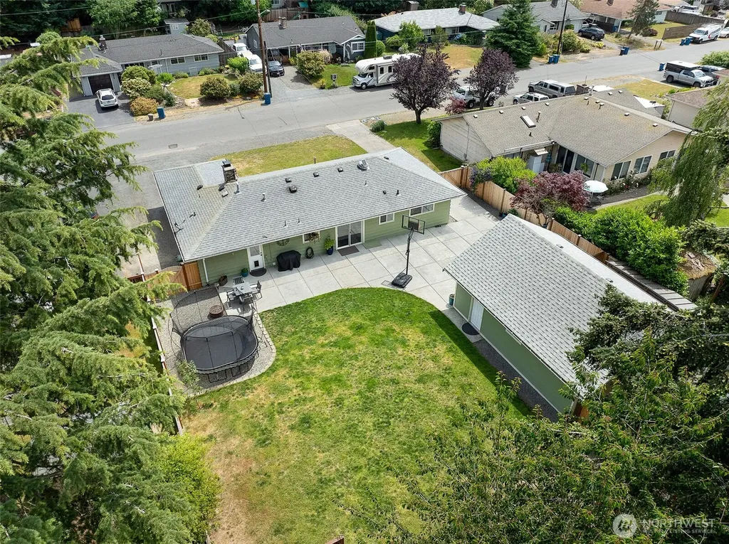 20818 77th Place W Edmonds WA 98026
