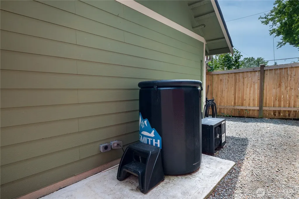 20818 77th Place W Edmonds WA 98026