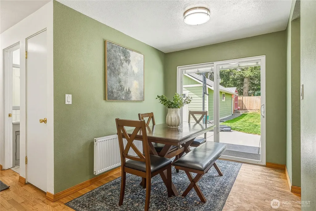 20818 77th Place W Edmonds WA 98026
