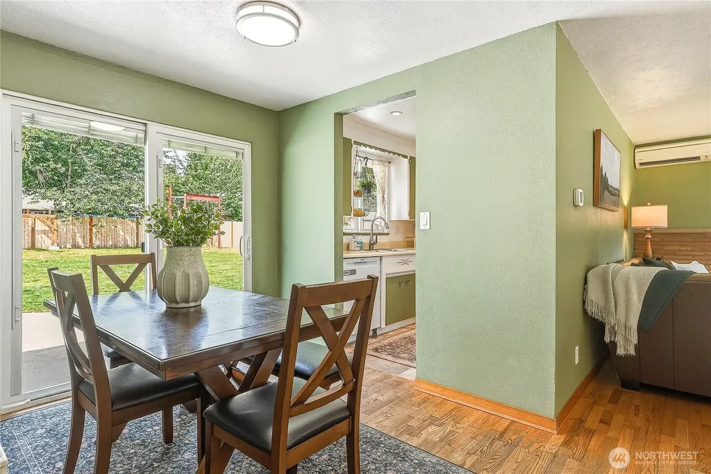 20818 77th Place W Edmonds WA 98026