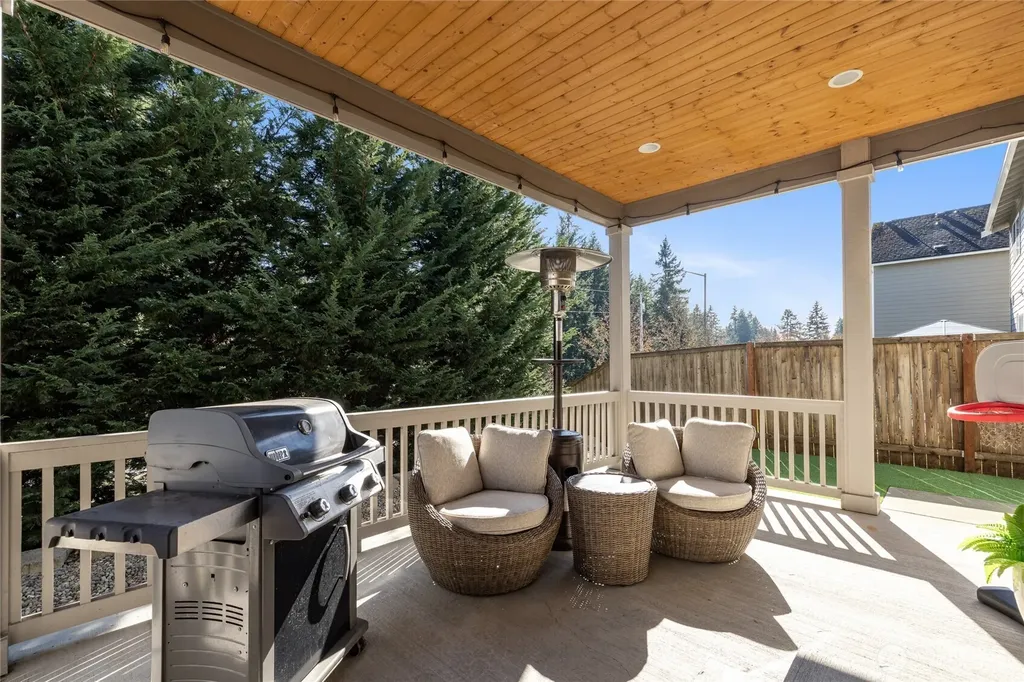 15512 Chad Drive SE Yelm WA 98597