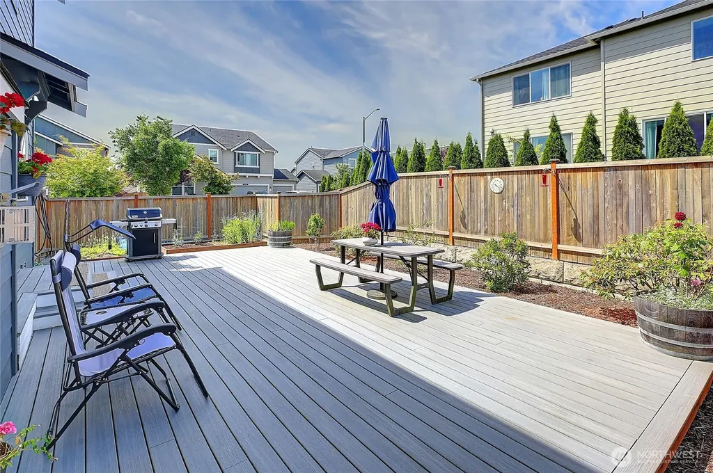 28108 66th Way NW Stanwood WA 98292