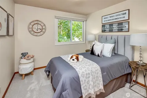 910 6th Place S Kirkland WA 98033