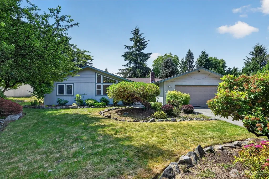 4722 Edgeworth Drive SE Olympia WA 98501
