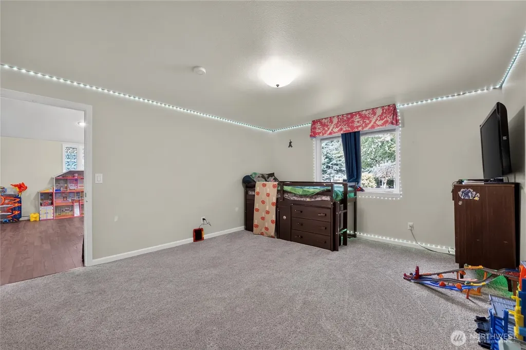 4722 Edgeworth Drive SE Olympia WA 98501