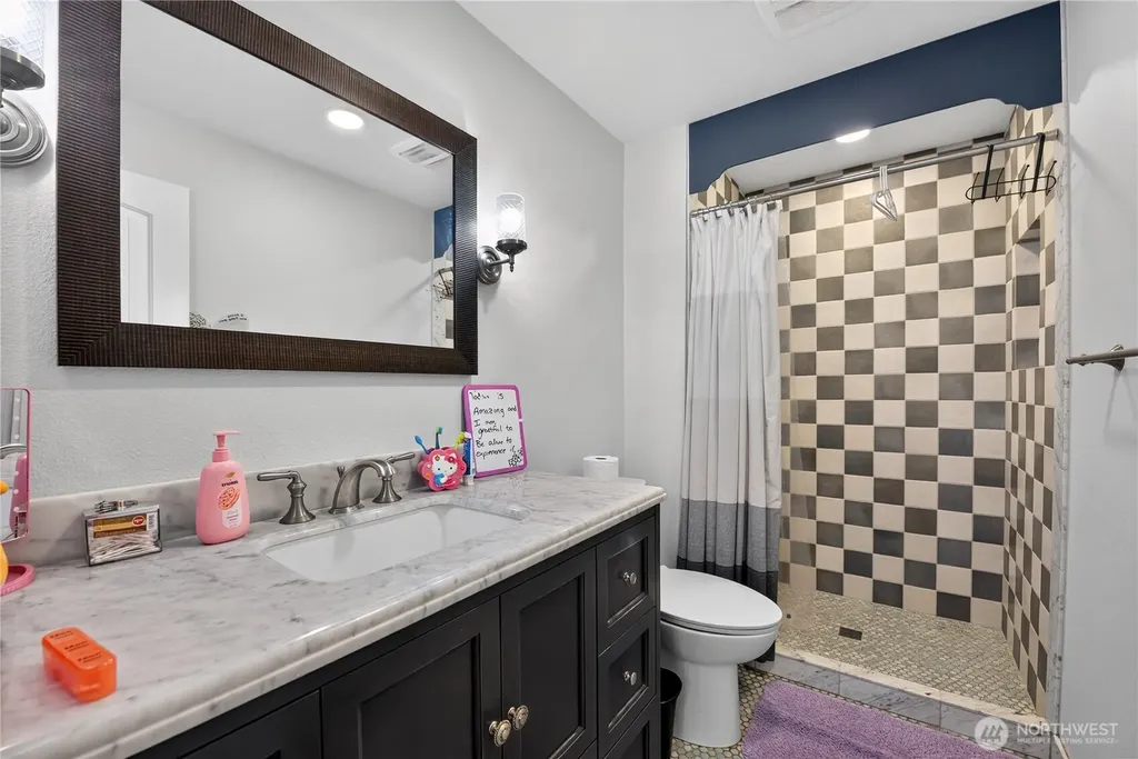 4722 Edgeworth Drive SE Olympia WA 98501