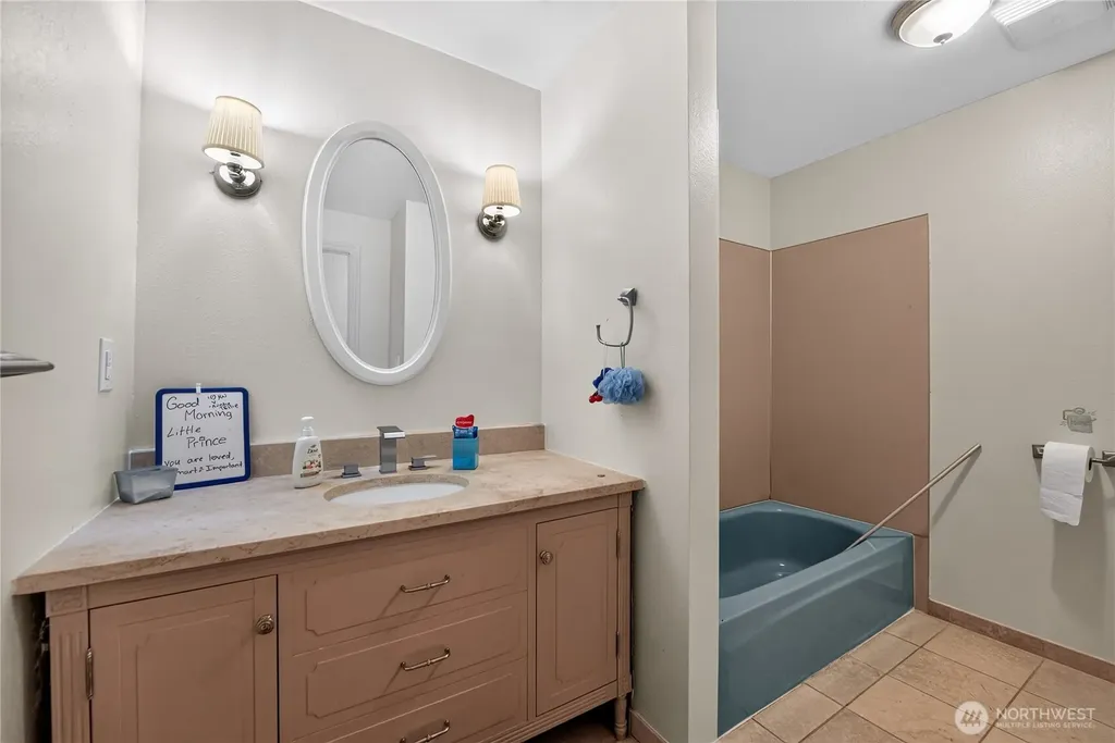 4722 Edgeworth Drive SE Olympia WA 98501