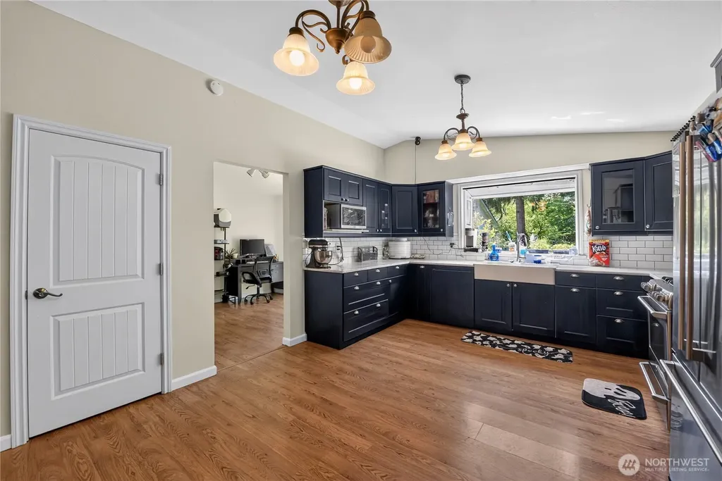 4722 Edgeworth Drive SE Olympia WA 98501