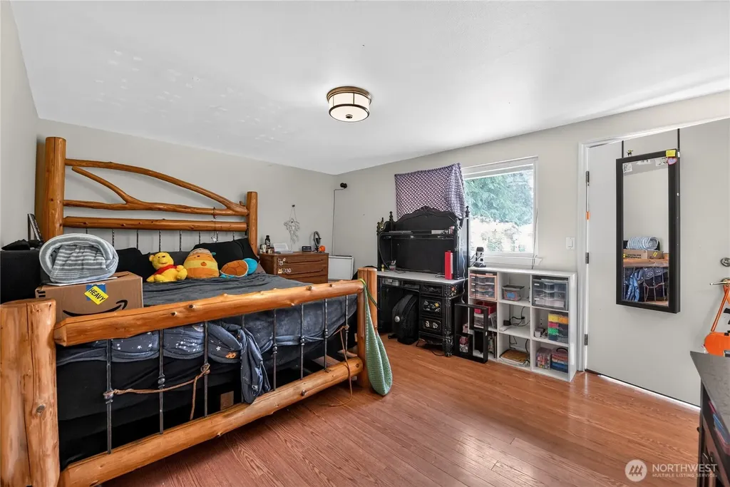 4722 Edgeworth Drive SE Olympia WA 98501